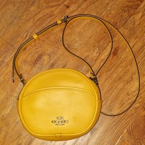 Coach Canteen Crossbody | Sunflower Yellow 🌻